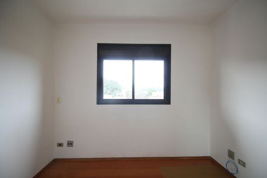 Suíte 2 de apartamento para alugar com 5 quartos, 130m² em Vila Sonia, São Paulo