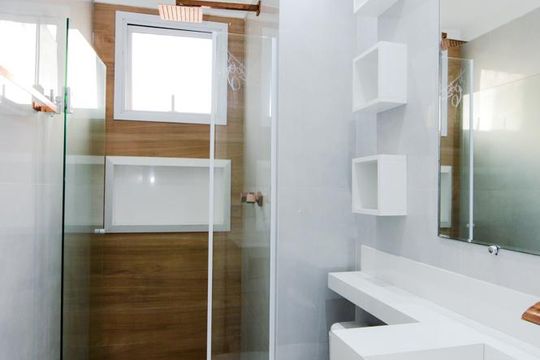 Banheiro da Suíte de apartamento à venda com 2 quartos, 62m² em Vila Leonor, Guarulhos