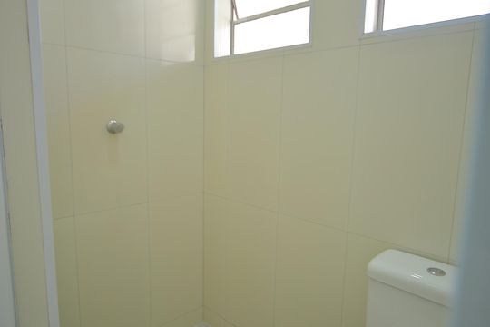 Banheiro de casa para alugar com 1 quarto, 60m² em Baeta Neves, São Bernardo do Campo