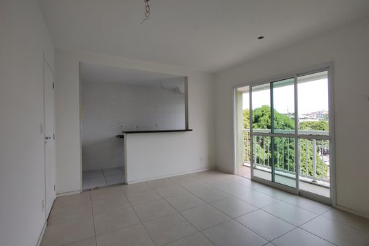Sala de apartamento para alugar com 2 quartos, 59m² em Taquara, Rio de Janeiro