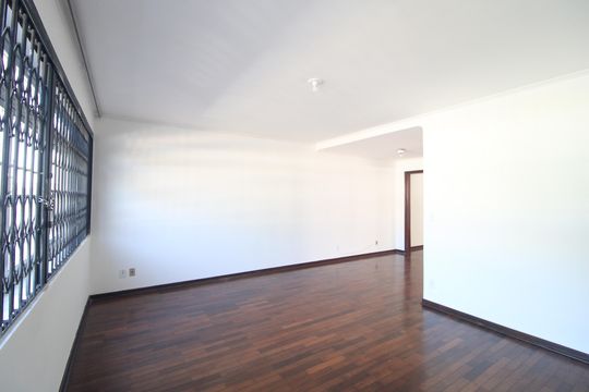 Sala 1 de casa à venda com 3 quartos, 179m² em Veleiros, São Paulo