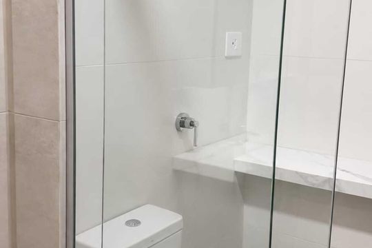 Banheiro de apartamento para alugar com 2 quartos, 55m² em Setor Bueno, Goiânia