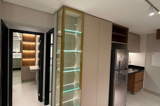 Cozinha de apartamento para alugar com 2 quartos, 55m² em Setor Bueno, Goiânia