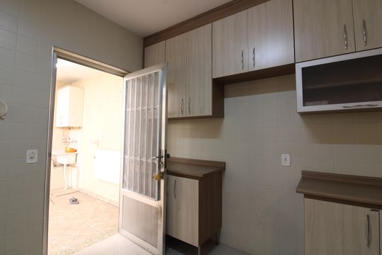 Cozinha de casa para alugar com 4 quartos, 140m² em Jardim Aricanduva, São Paulo
