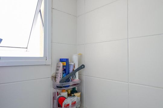 Banheiro de apartamento à venda com 2 quartos, 49m² em Jardim Parque Morumbi, São Paulo