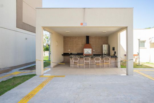 Área comum - Churrasqueira de apartamento para alugar com 2 quartos, 40m² em Cavalhada, Porto Alegre