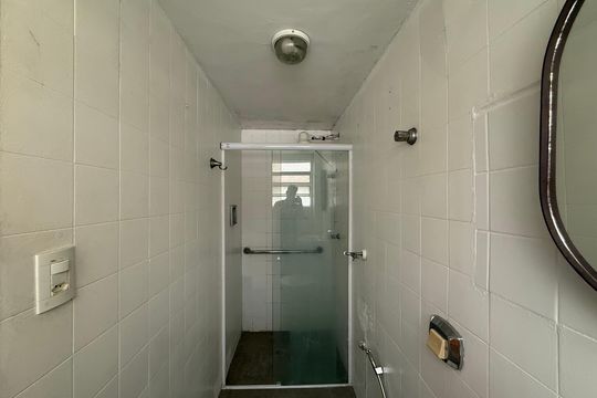 Banheiro de apartamento para alugar com 1 quarto, 40m² em Consolação, São Paulo