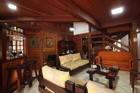 Sala 1 de casa à venda com 4 quartos, 320m² em Jacarepaguá, Rio de Janeiro