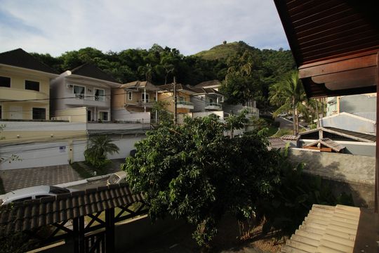 Quarto 1 - Vista de casa à venda com 4 quartos, 320m² em Jacarepaguá, Rio de Janeiro
