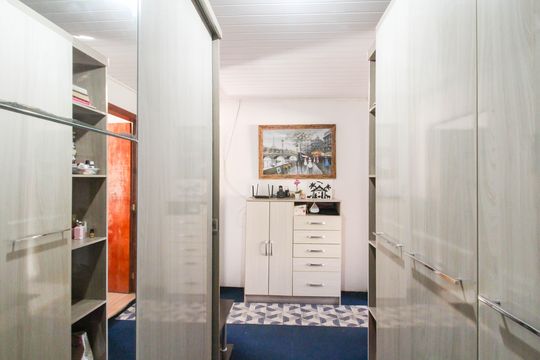 Quarto 2 de casa à venda com 4 quartos, 100m² em Guajuviras, Canoas