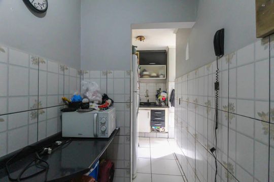Apartamento à venda com 2 quartos, 40m² em Jardim Dona Sinha, São Paulo