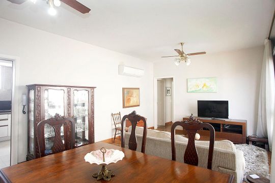Sala de apartamento à venda com 3 quartos, 100m² em Cidade Baixa, Porto Alegre