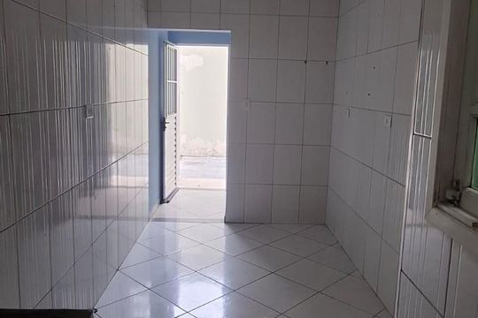 Cozinha de casa para alugar com 2 quartos, 62m² em Vila Rosaria, São Paulo