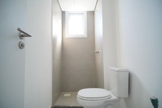 Banheiro da Suíte de apartamento à venda com 2 quartos, 74m² em Centro, São Leopoldo