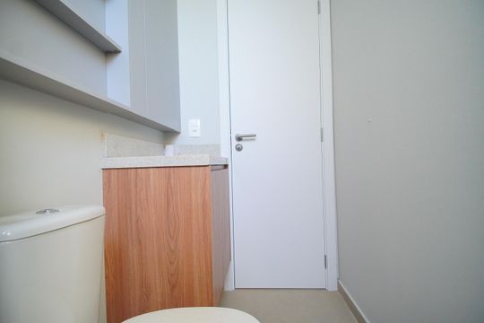 Banheiro da Suíte de apartamento à venda com 3 quartos, 74m² em Centro, São Leopoldo