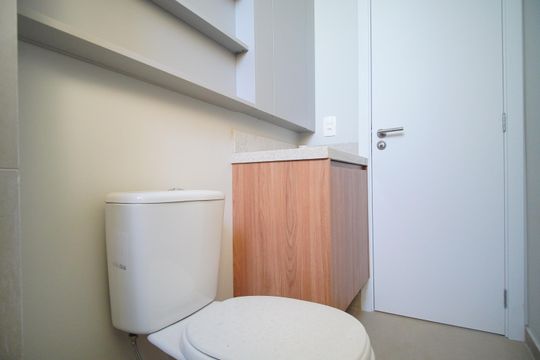 Banheiro da Suíte de apartamento à venda com 3 quartos, 74m² em Centro, São Leopoldo
