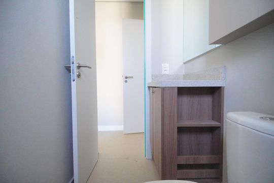Banheiro de apartamento à venda com 3 quartos, 74m² em Centro, São Leopoldo