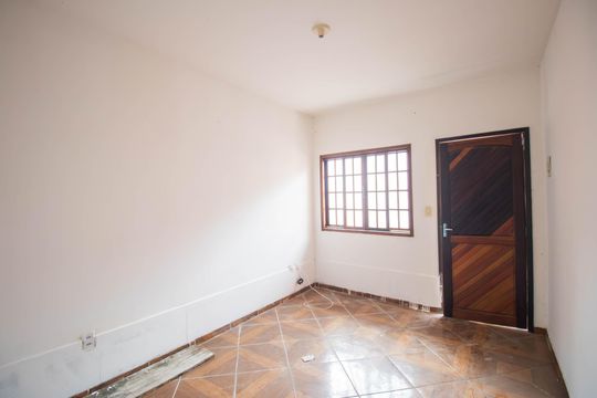 Sala de casa para alugar com 2 quartos, 70m² em Barro Vermelho, São Gonçalo