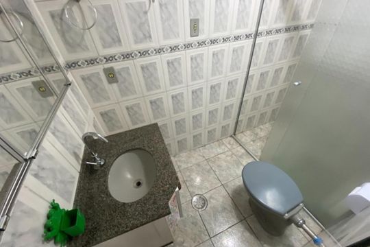 Banheiro de apartamento à venda com 1 quarto, 47m² em Vila Bonilha, São Paulo