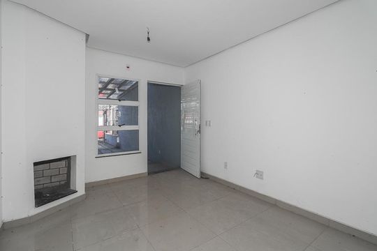 Sala de casa à venda com 3 quartos, 140m² em Jardim Dona Leopoldina, Porto Alegre