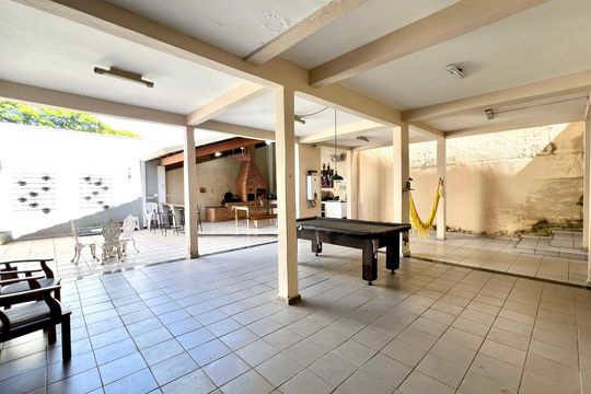 Área comum de casa à venda com 4 quartos, 194m² em Alípio de Melo, Belo Horizonte