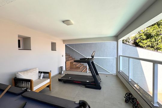 Área comum de casa para alugar com 2 quartos, 220m² em Vila Guedes, São Paulo
