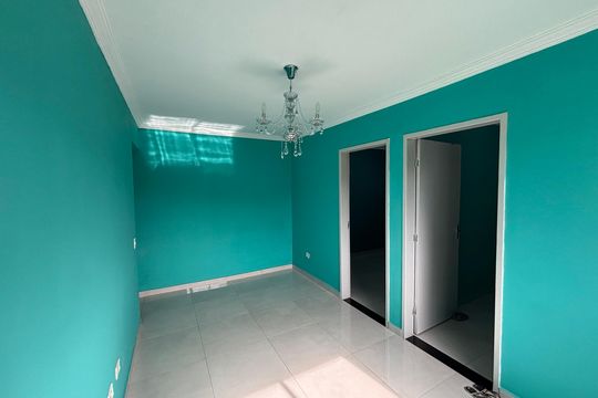 Sala de apartamento para alugar com 2 quartos, 62m² em Jardim Fanganiello, Ferraz de Vasconcelos