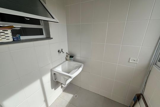 Área de Serviço de apartamento para alugar com 2 quartos, 62m² em Jardim Fanganiello, Ferraz de Vasconcelos