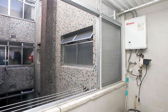 Área de Serviço de apartamento à venda com 2 quartos, 70m² em Menino Deus, Porto Alegre