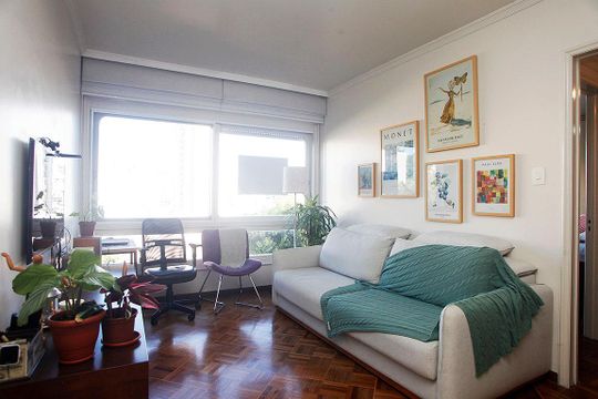 Apartamento à venda com 2 quartos, 70m² em Menino Deus, Porto Alegre