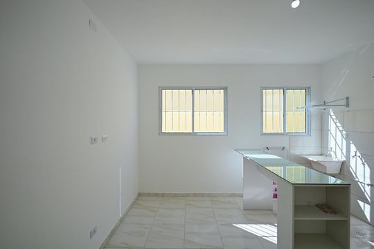 Casa para alugar com 1 quarto, 32m² em Vila Pirajussara, São Paulo