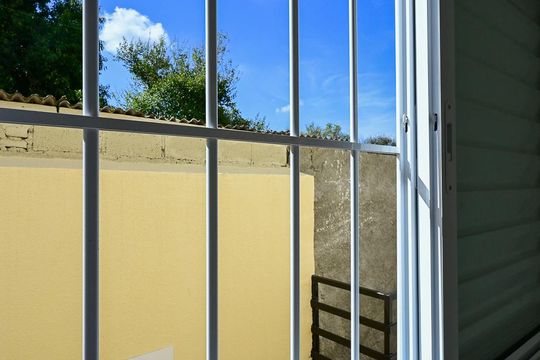 Vista do Quarto de casa para alugar com 1 quarto, 32m² em Vila Pirajussara, São Paulo
