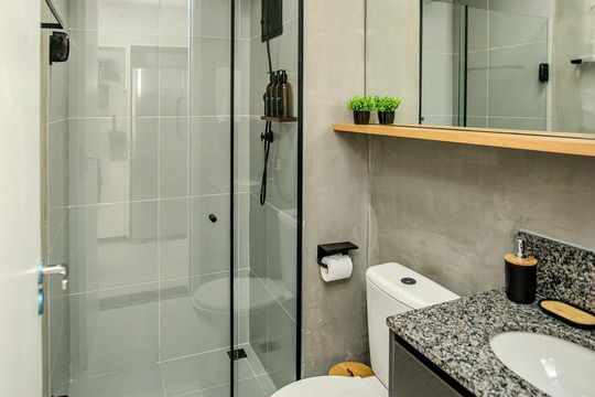 Banheiro de apartamento à venda com 1 quarto, 25m² em Barra Funda, São Paulo