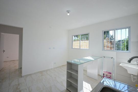Sala de casa para alugar com 1 quarto, 32m² em Vila Pirajussara, São Paulo