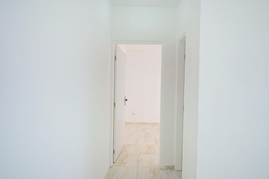 Corredor de casa para alugar com 1 quarto, 32m² em Vila Pirajussara, São Paulo