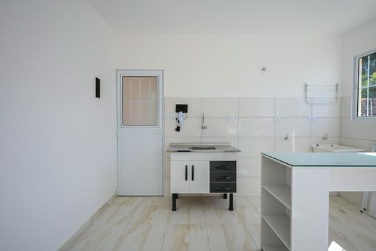 Cozinha de casa para alugar com 1 quarto, 31m² em Vila Pirajussara, São Paulo
