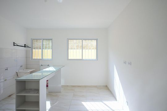Casa para alugar com 1 quarto, 32m² em Vila Pirajussara, São Paulo