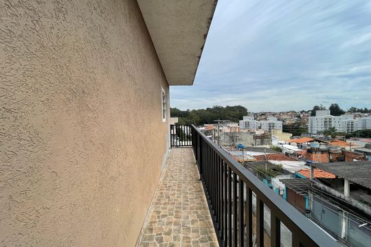 Varanda de kitnet/studio para alugar com 1 quarto, 40m² em Jardim Luísa, São Paulo