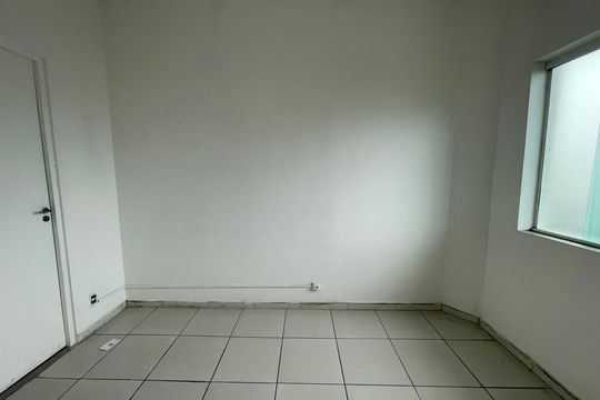 Quarto de kitnet/studio para alugar com 1 quarto, 40m² em Jardim Luísa, São Paulo