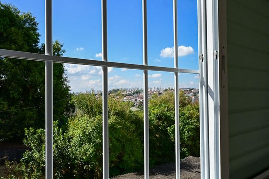 Vista do Quarto de casa para alugar com 1 quarto, 31m² em Vila Pirajussara, São Paulo