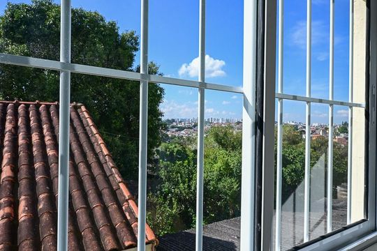 Vista de casa para alugar com 1 quarto, 31m² em Vila Pirajussara, São Paulo