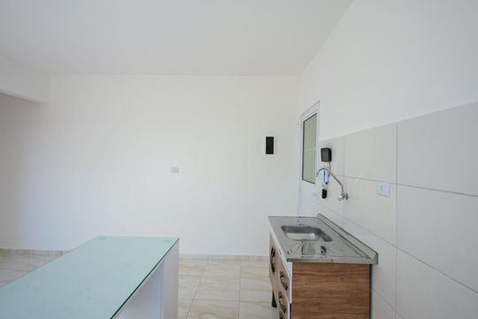 Cozinha de casa para alugar com 1 quarto, 31m² em Vila Pirajussara, São Paulo