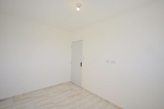 Quarto de casa para alugar com 1 quarto, 32m² em Vila Pirajussara, São Paulo