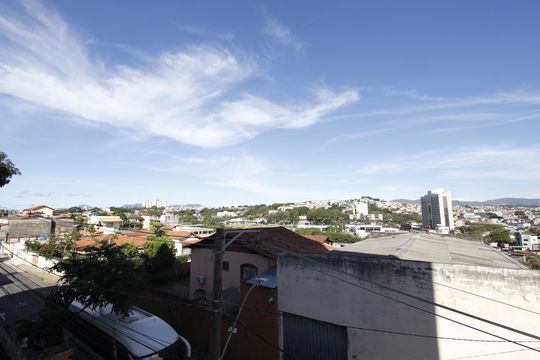 Vista de apartamento para alugar com 1 quarto, 70m² em Vila Oeste, Belo Horizonte