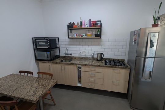 Cozinha de apartamento para alugar com 2 quartos, 75m² em Santa Cecília, Porto Alegre