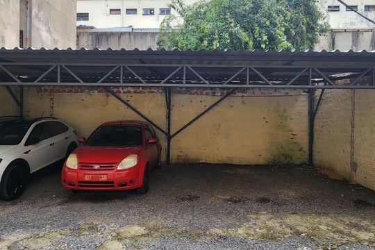 Apartamento para alugar com 2 quartos, 75m² em Santa Cecília, Porto Alegre