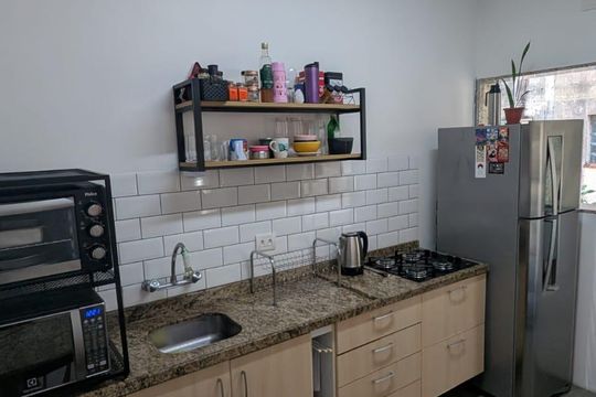 Cozinha de apartamento para alugar com 2 quartos, 75m² em Santa Cecília, Porto Alegre