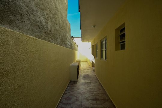 Corredor Externo de casa para alugar com 1 quarto, 32m² em Vila Pirajussara, São Paulo