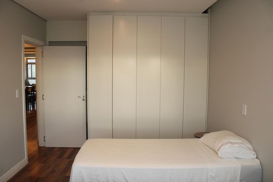 Suíte 1 de apartamento à venda com 2 quartos, 140m² em Vila Mariana, São Paulo