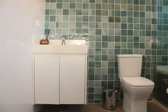 Banheiro da Suíte 1 de apartamento à venda com 2 quartos, 140m² em Vila Mariana, São Paulo